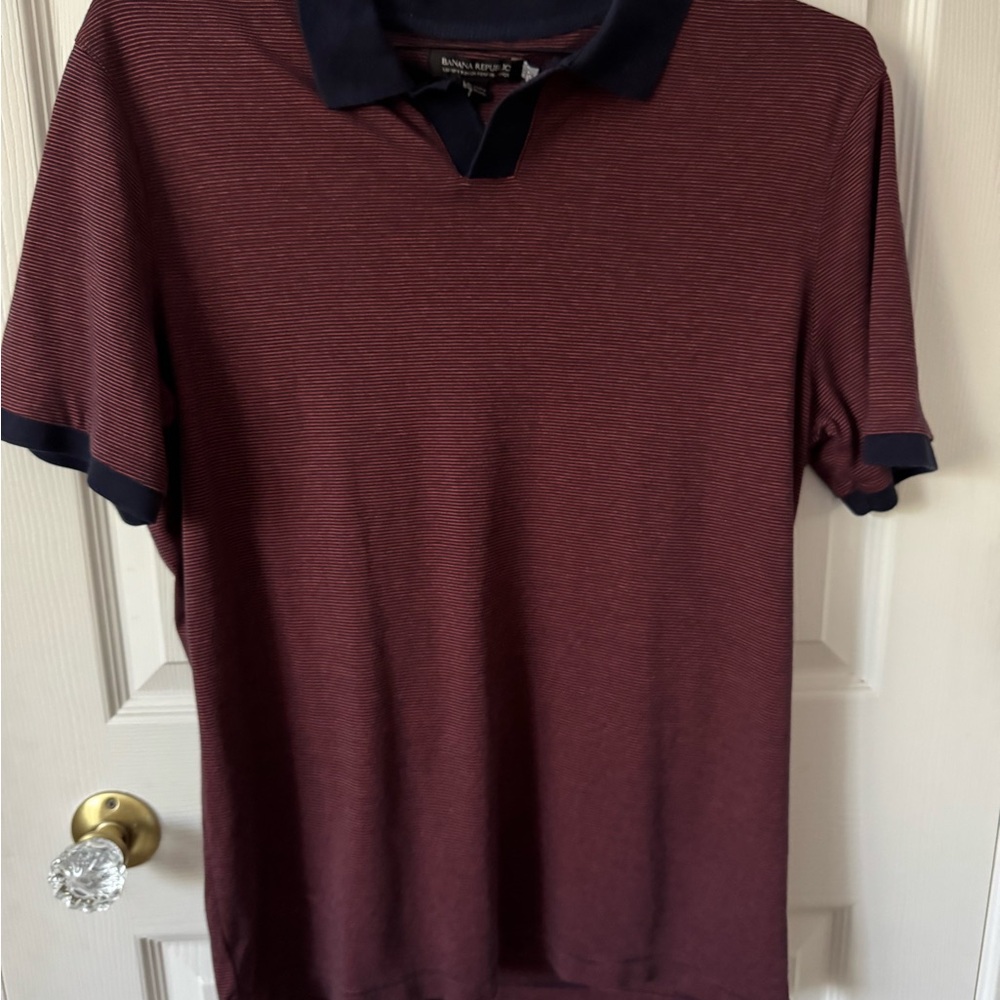 Men's Banana Republic Burgundy and Navy pin striped polo